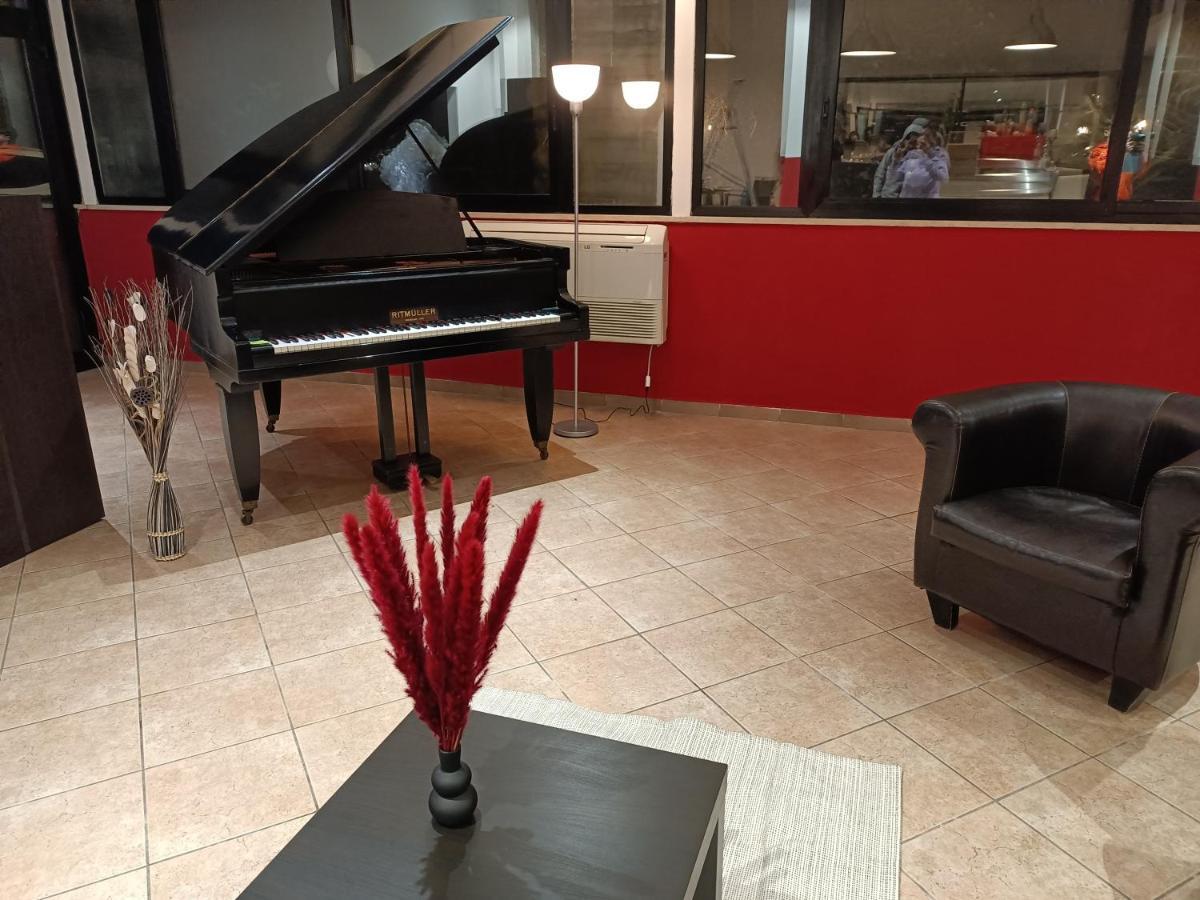 Hotel La Torre Cervia Luaran gambar