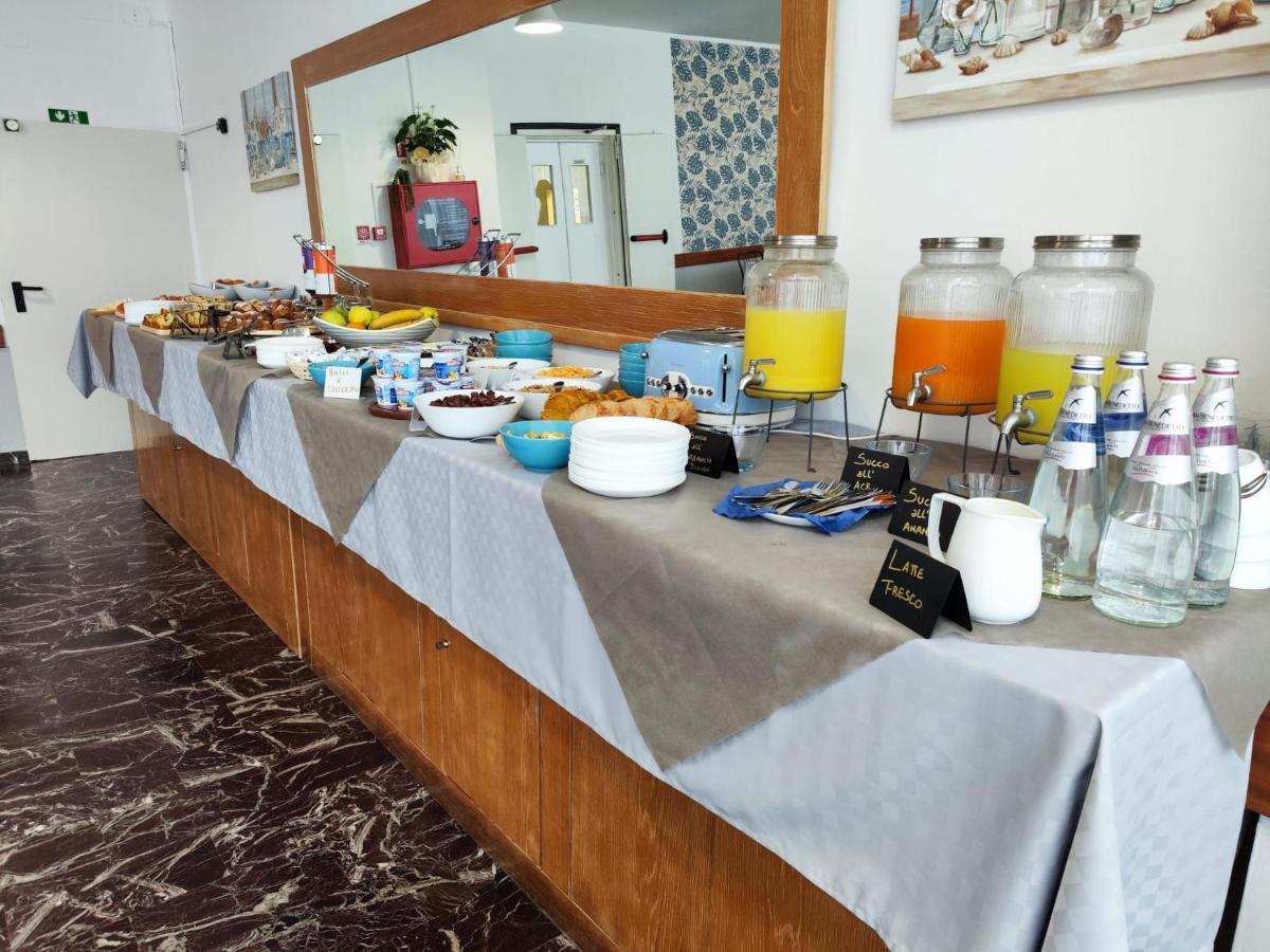 Hotel La Torre Cervia Luaran gambar
